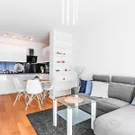Apartamenty Homely Place Serce Poznania - Stary Rynek - Parking Poznan