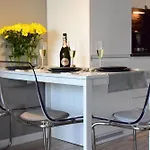 Apartamenty Homely Place Serce Poznania - Stary Rynek - Parking *