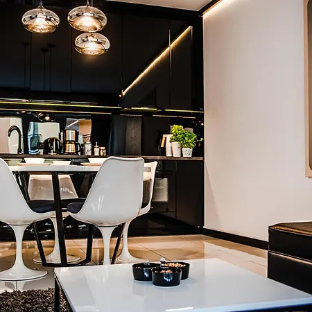 Apartamenty Homely Place Serce Poznania - Stary Rynek - Parking *