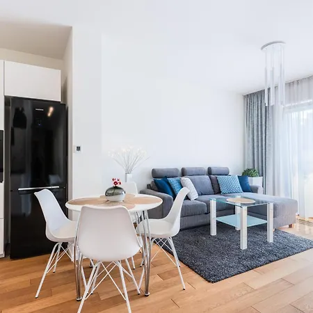 Apartamenty Homely Place Serce Poznania - Stary Rynek - Parking * Poznan
