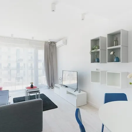 Apartamenty Homely Place Serce Poznania - Stary Rynek - Parking Apartment