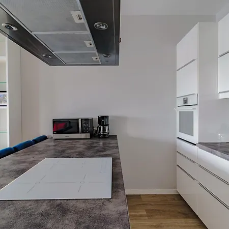 Apartamenty Homely Place Serce Poznania - Stary Rynek - Parking * Poznan