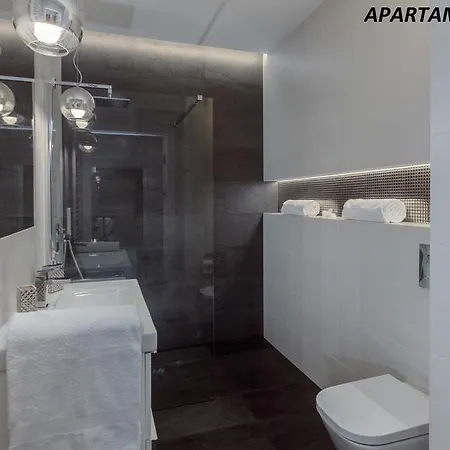 Apartamenty Homely Place Serce Poznania - Stary Rynek - Parking